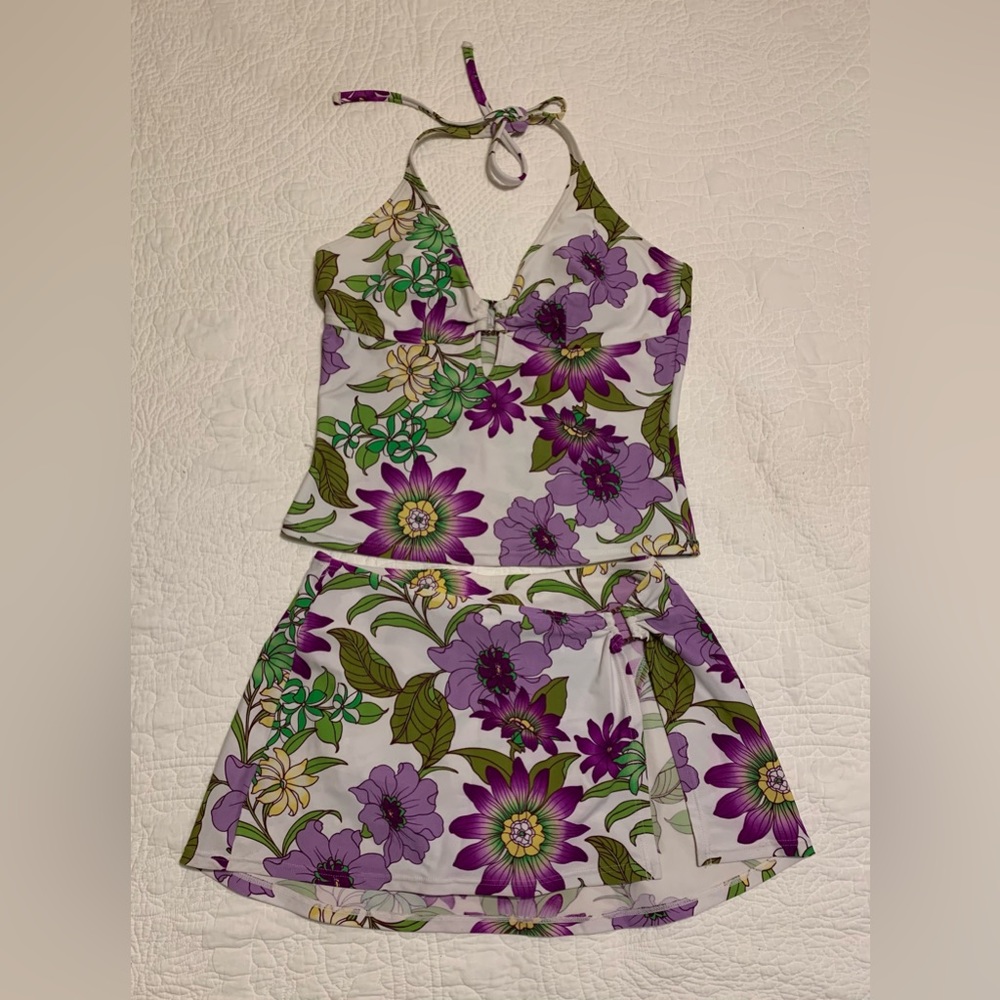 Ladies size M Two piece swimsuit